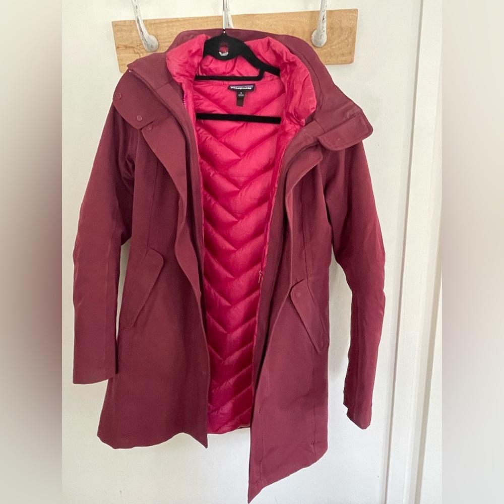 Patagonia Tres Women's Tres 3-in-1 Parka Maroon Red Jacket Size Small